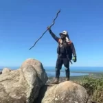 Homem morre após cair ao tentar tirar foto na Pedra do Macaco, no RJ
