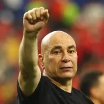 Por que técnico do Egito ergueu bandeira palestina após classificação na Copa