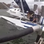 Avião de pequeno porte faz pouso forçado em rio de Nova York; Veja resgate | CNN Brasil