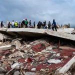 Presidente da Venezuela discute operações de resgate com os EUA | CNN Brasil