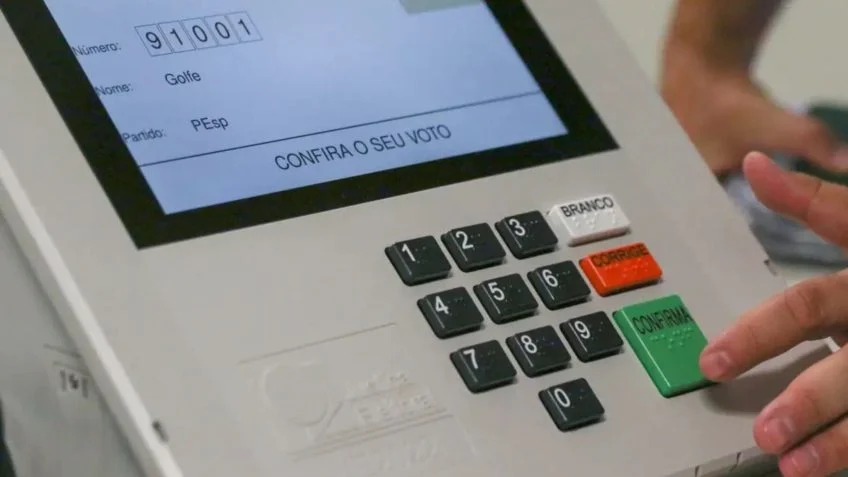 Número de eleitores aptos a votar em 2026 cai em SP e RS