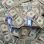 Dólar, passagens e IOF: como se preparar para viajar ao exterior no fim de 2026