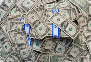 Dólar, passagens e IOF: como se preparar para viajar ao exterior no fim de 2026