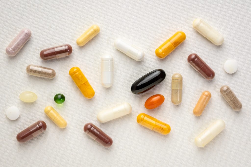 Anvisa proíbe suplementos alimentares por substâncias irregulares | G1