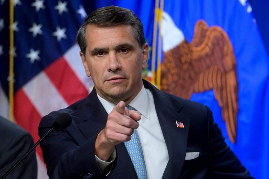 Senado dos EUA confirma ex-advogado de Trump como procurador-geral | G1
