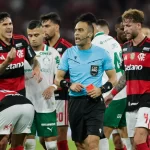 Flamengo critica arbitragem no Brasil e aponta privilégio ao Palmeiras