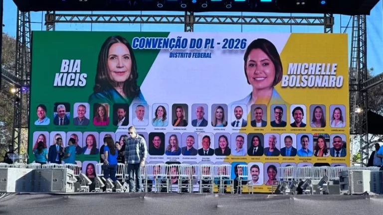 PL oficializa candidaturas de Michelle e Bia Kicis ao Senado