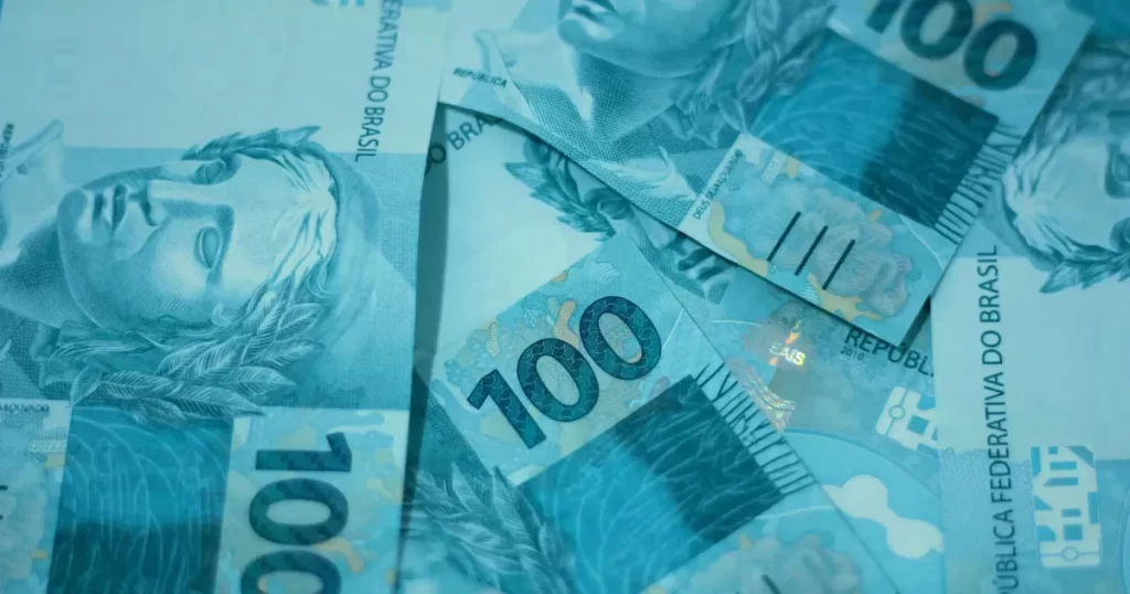 Entenda os juros que pesam na dívida pública do Governo Federal | CNN Brasil