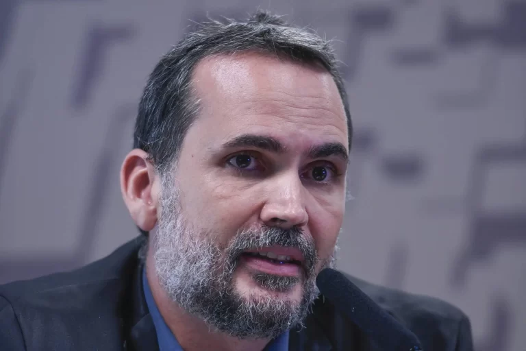 Ministro diz que impacto de medidas para combustíveis soma R$ 7 bilhões por mês