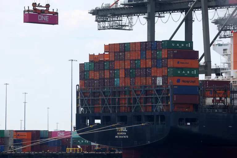 Brasil vende mais para EUA apesar de tarifas e tem superávit comercial de US$7,394 bi