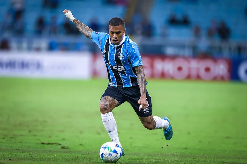 Patrocínio de R$ 40 milhões, dois dias de vida: a história do Grêmio com a Pitaco