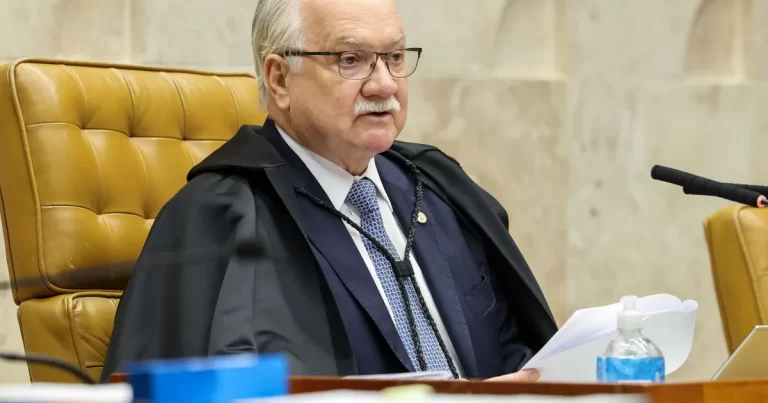 "Somos seres humanos, podemos errar", diz Fachin ao abrir julgamento no STF | CNN Brasil