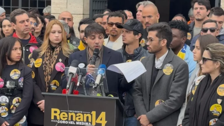 Renan diz que liderança de Lula e Flávio é “prisão mental”
