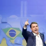 PT aciona Conselho de Ética do Senado contra Flávio Bolsonaro