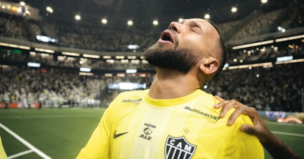 Atlético-MG: médico explica situação de Éverson após classificação | CNN Brasil