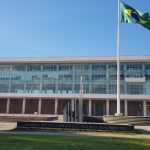 Candidatos ao governo do Paraná visitam feiras, participam de atos, caminhadas e conversa com moradores | G1