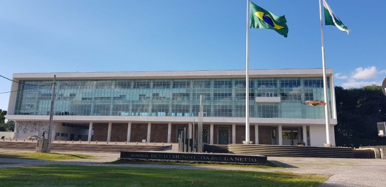 Candidatos ao governo do Paraná visitam feiras, participam de atos, caminhadas e conversa com moradores | G1