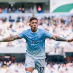 Manchester City vence Sunderland em jogo de oito gols e segue 100% | CNN Brasil