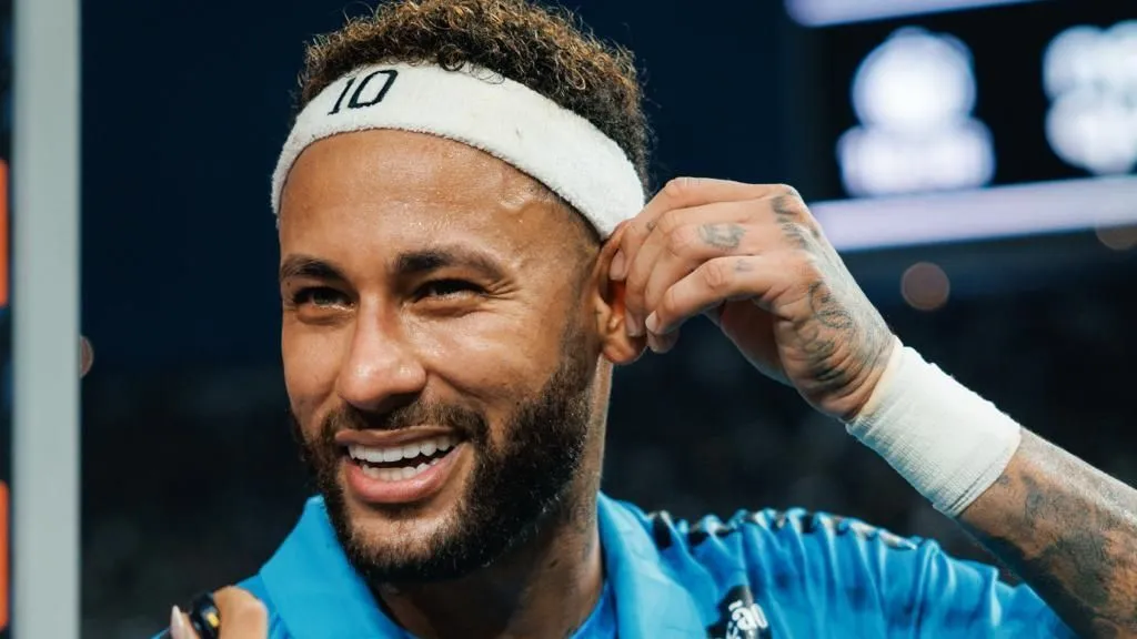 Neymar responde provocação de torcedor do Atlético-MG após queda do Santos | CNN Brasil