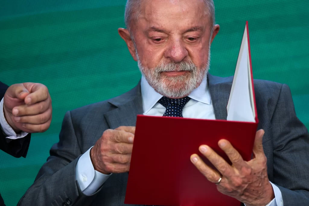 Lula quer votar aumento do teto do MEI na Câmara ainda hoje