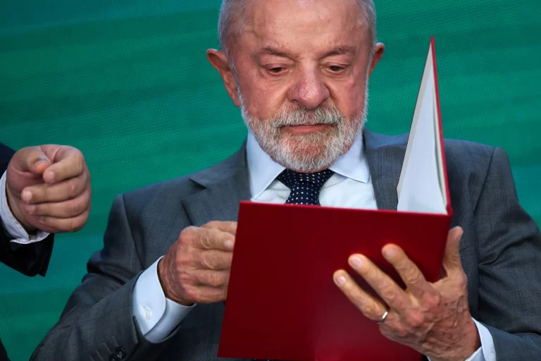 Lula quer votar aumento do teto do MEI na Câmara ainda hoje