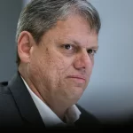 Tarcísio, sobre Flávio mudar Constituição: 'existem algumas mudanças necessárias'