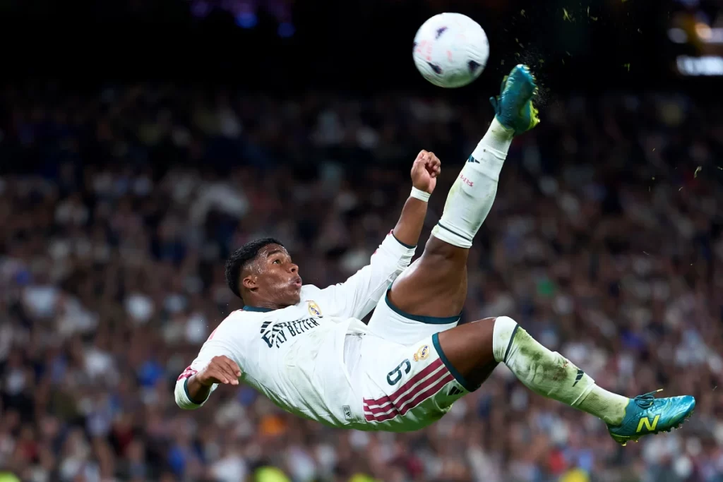 Endrick comemora 1ª titularidade no Real Madrid com Mourinho: "Em casa"