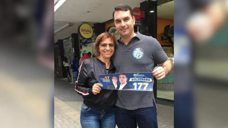 “Quem é Mariana?”: entenda a publicação de Janones sobre Flávio