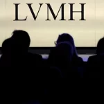LVMH tem desaceleração de venda no 3° trimestre | CNN Brasil